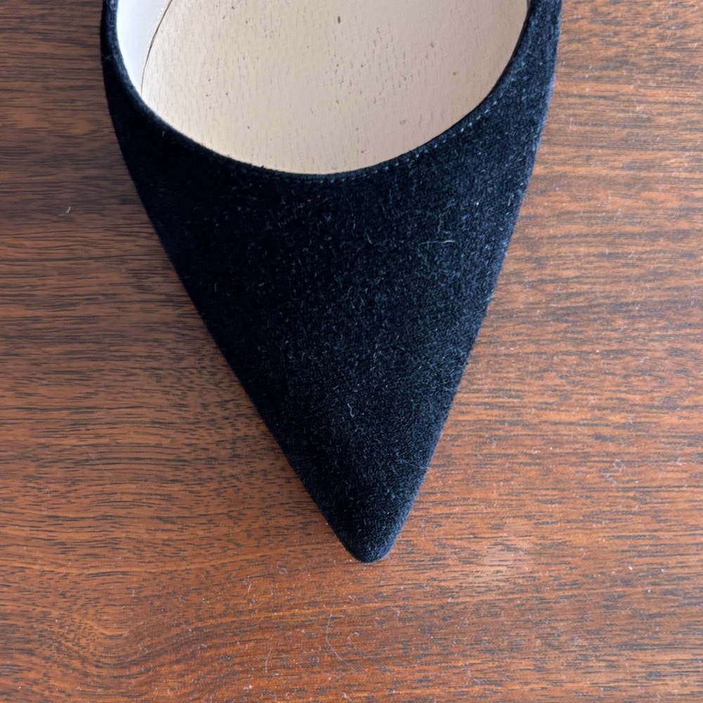 Manolo Blahnik Black D’Orsay Suede Heels - Picture 2 of 6